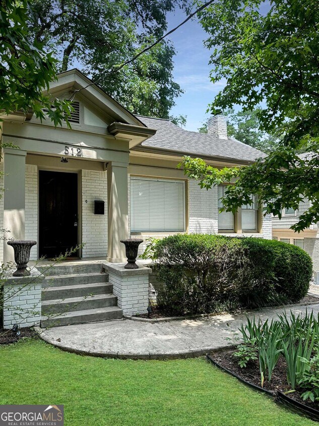 Foto principal - 512 Hardendorf Ave NE