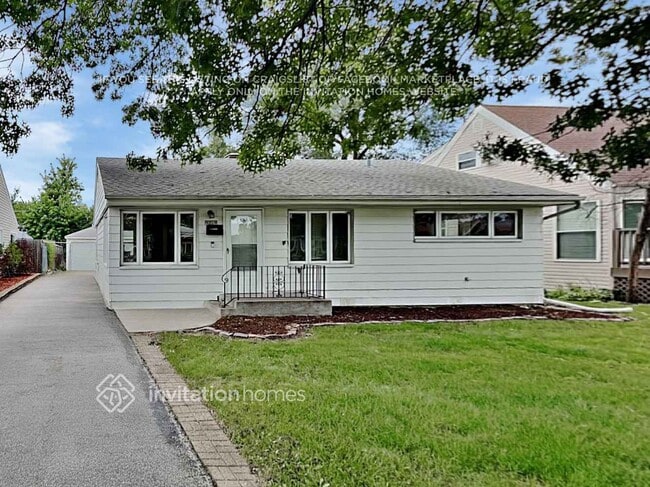 Building Photo - 9219 S 51st Ave