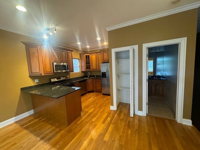 Foto del edificio - 6229 N Richmond St