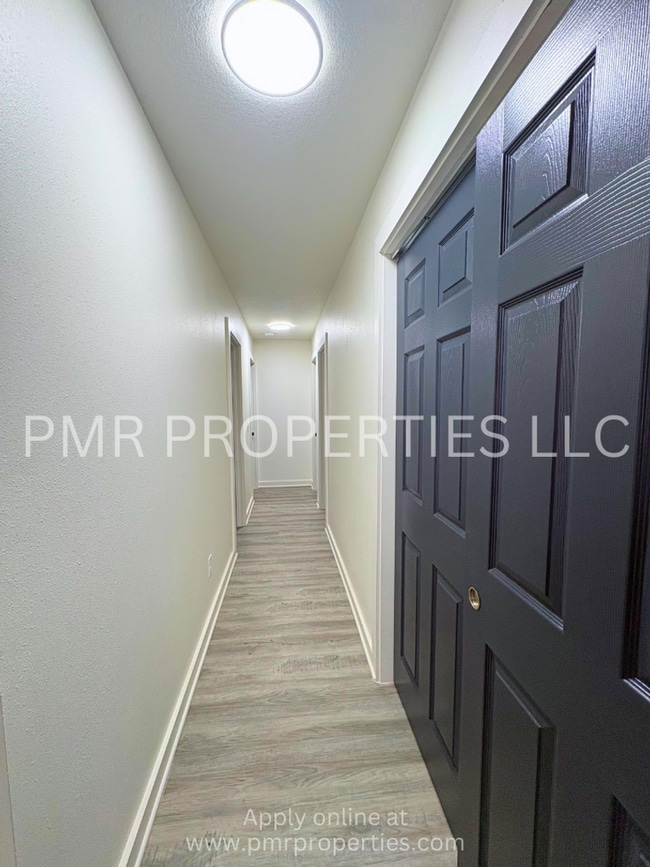 Foto del edificio - 3 Bedrooms/2 Bathroom House