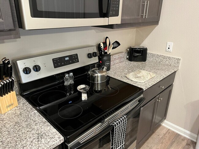 Foto del edificio - 1579 Millspring Dr