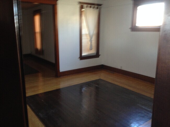 Comedor - 912 Pine St