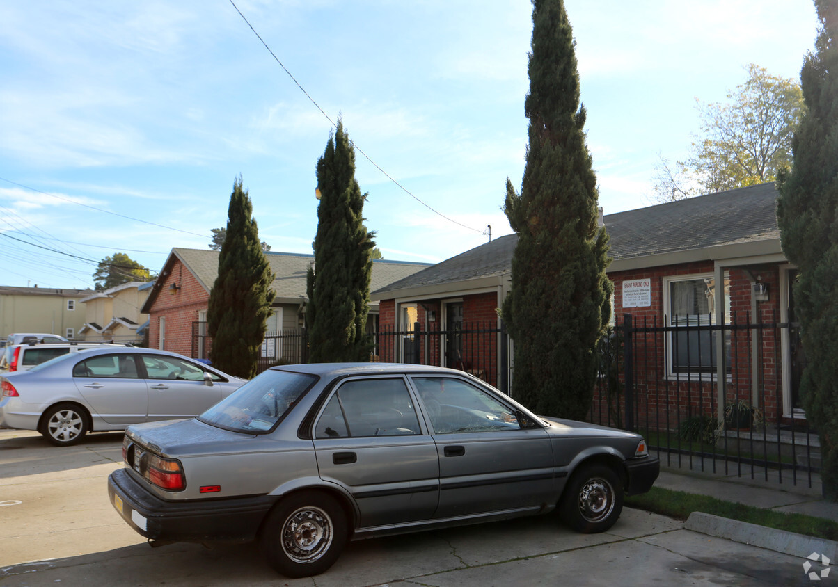 Building Photo - 1226 Ashby Ave