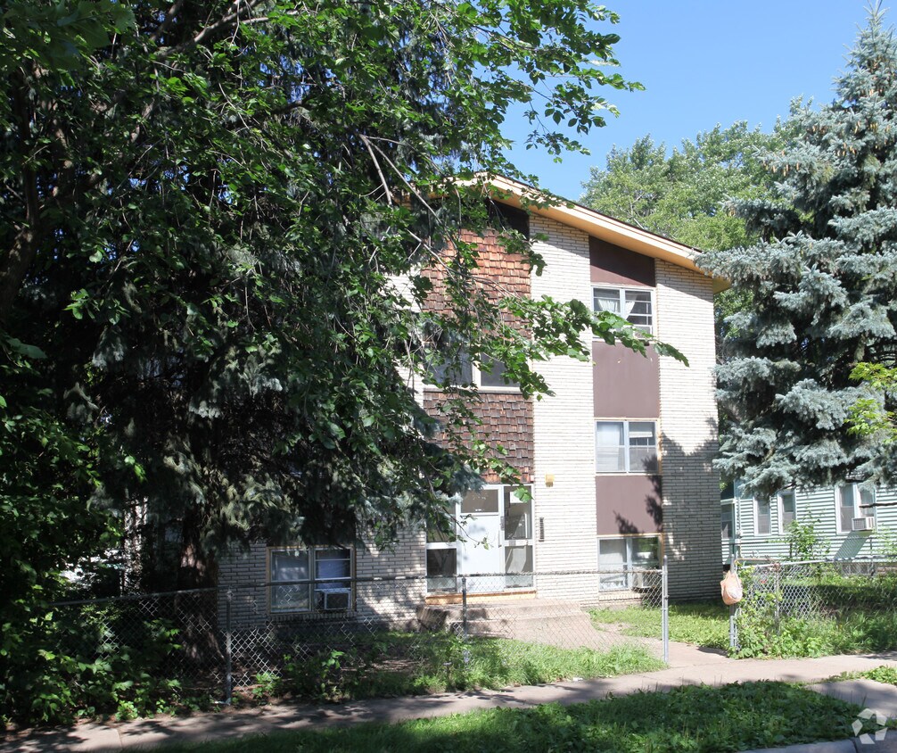 Building Photo - 2528 17th Ave S