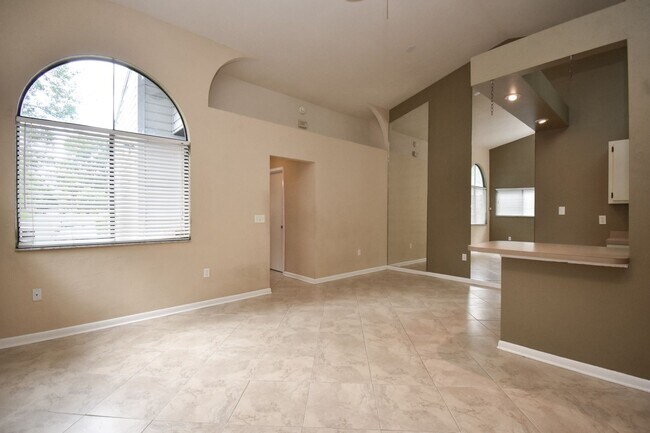 Building Photo - 3902 SW 30th Terrace (Serenola Manor)
