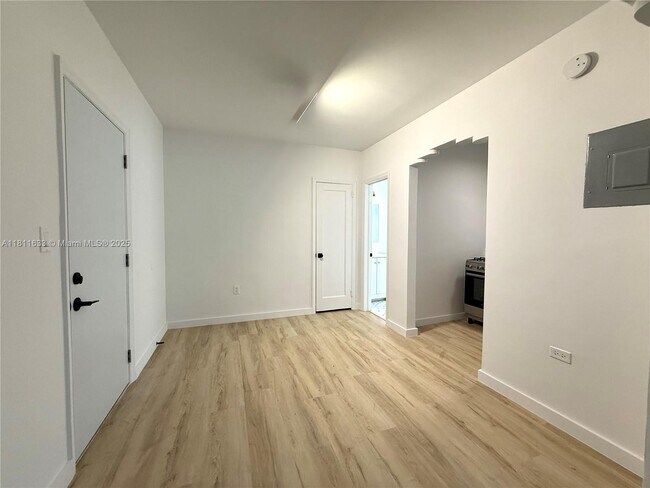 Foto del edificio - 641 10th St
