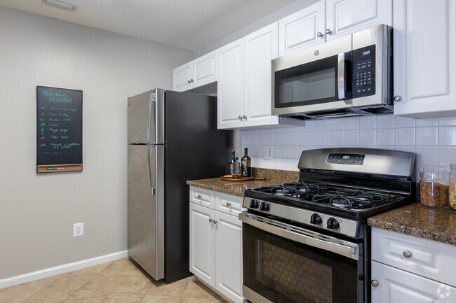 1BR 1BA - 818SF - Arrive Fort Lee