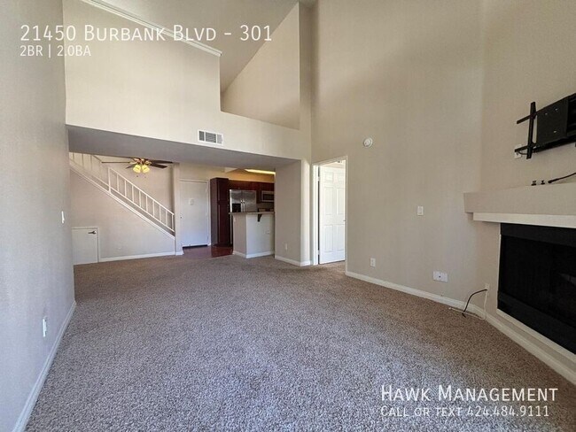 Foto del edificio - 21450 Burbank Blvd