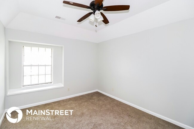 Building Photo - 6349 Valleydale Dr