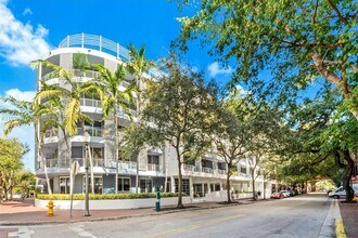 Building Photo - 3339 Virginia St