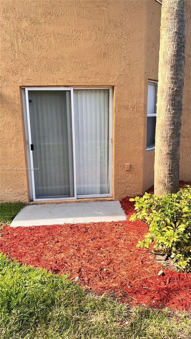 Foto del edificio - 7820 NW 7th St