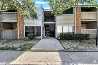 Building Photo - 2101 Count Fleet Dr