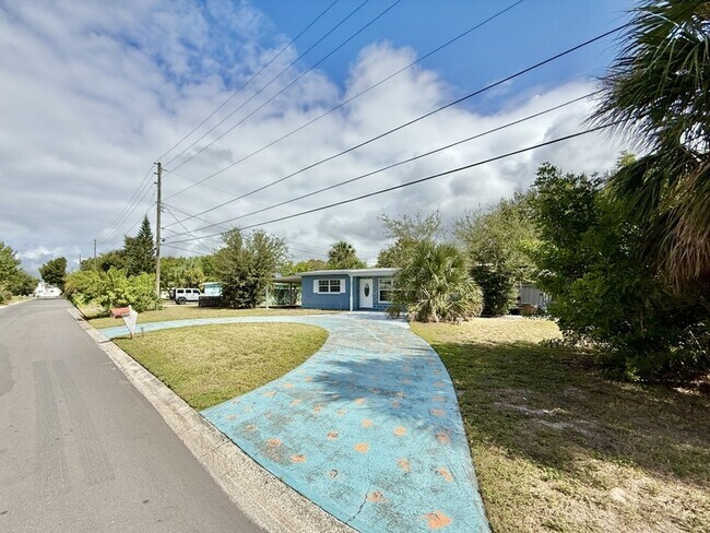 Building Photo - 9401 88th Way N