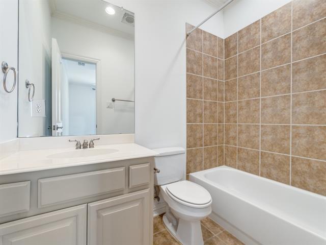 Foto del edificio - 4223 Travis St