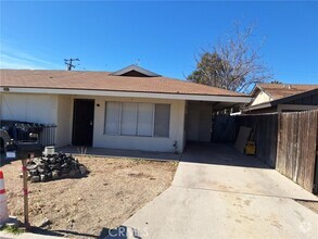 Building Photo - 25977 Tamarisk Dr