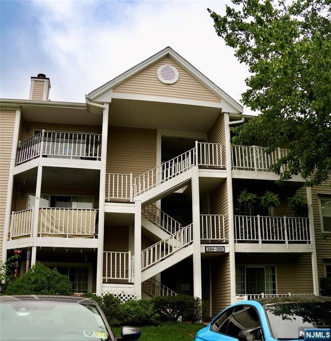 Building Photo - 388 Poets Way