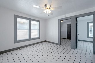Building Photo - 2217 Stevens St