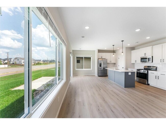 Building Photo - 10129 Sunbird Cir