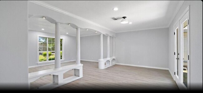 Foto del edificio - 9402 Alcott Dr