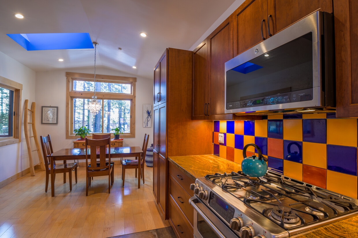 Kitchen/dining room - 8317 Rainbow Ave