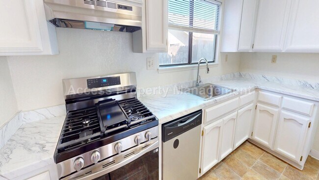 Foto del edificio - 1535 Springville Way