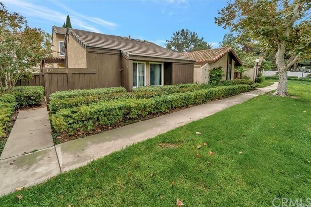 Building Photo - 122 Orchard