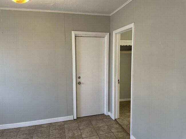 Foto del edificio - 4512 SE 25th St