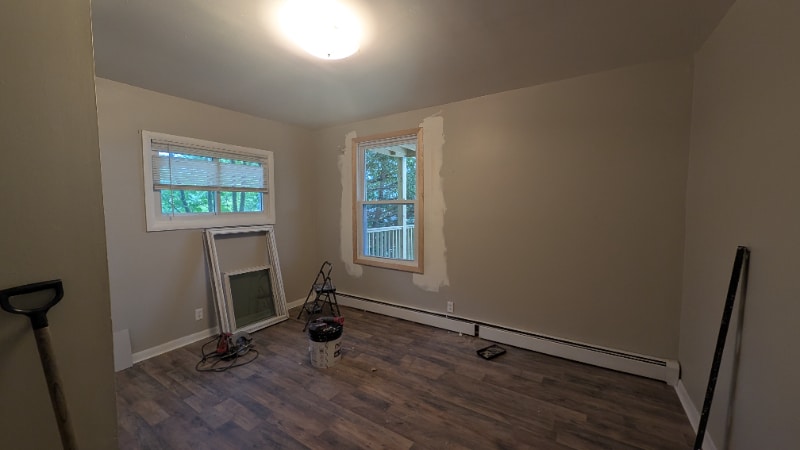 Building Photo - 472 Burgess St