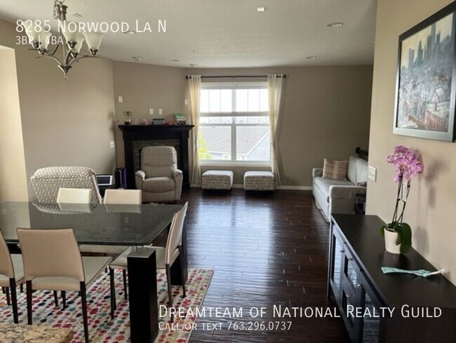 Foto del edificio - Rare maple grove 4 bed townhouse!!