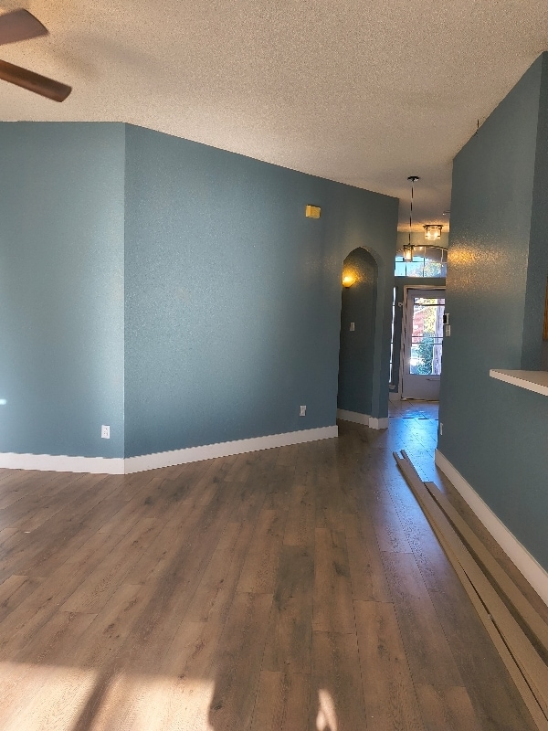 Building Photo - 1419 Vanderbilt Ln