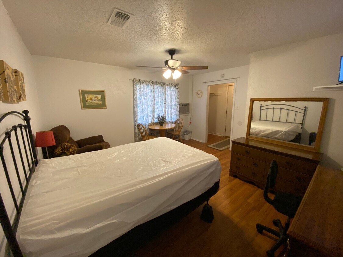 Foto del edificio - 16554 Hwy 6