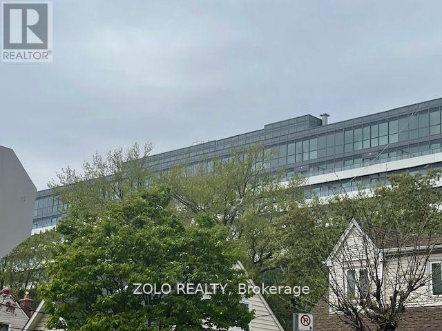 Building Photo - 181 Sheppard Ave E