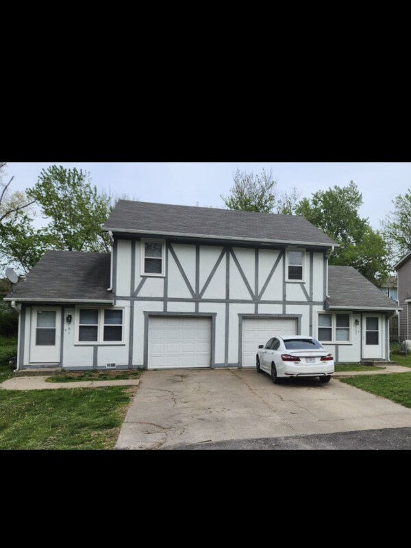 701 S 40th St, Saint Joseph, MO 64507 Townhome Rentals in Saint