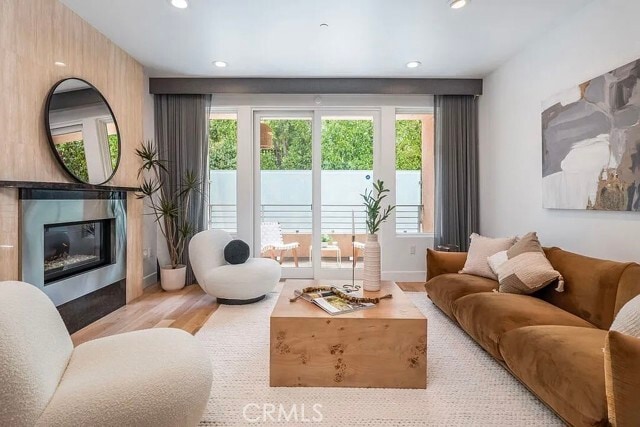 Building Photo - 1318 S Roxbury Dr