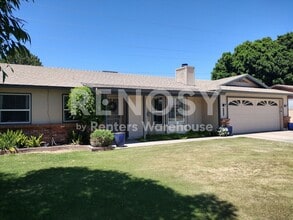 Building Photo - 2124 N Lazona Dr