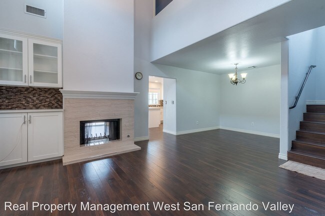Building Photo - 11437 Curry Ave