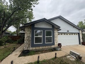 Building Photo - 5814 Shreveport Dr