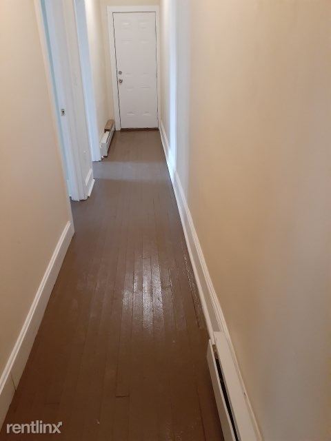Foto del edificio - 3 br, 1 bath House - 1330 East Main Street