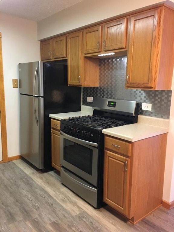 Primary Photo - 9860 W 153rd St