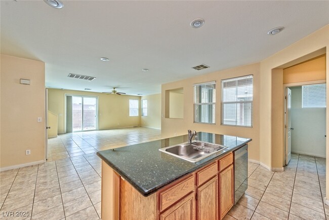 Building Photo - 6250 W Arby Ave