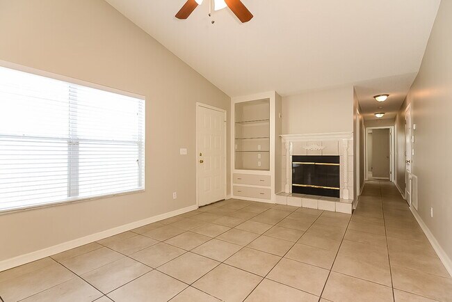 Foto del edificio - 4313 Longshore Dr