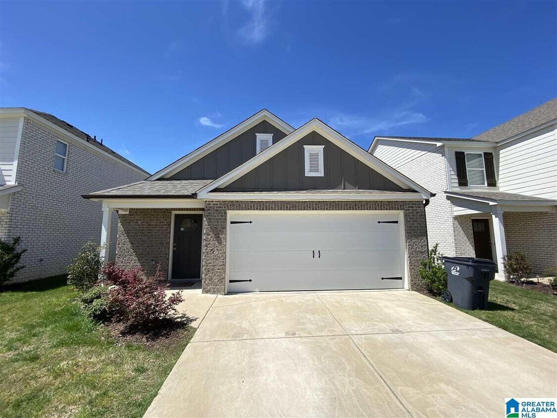 561 Reading Ln, Fultondale, AL 35068 House Rental in Fultondale, AL