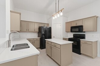 Building Photo - 1201 Telese Ct