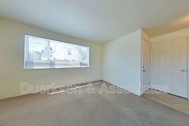 Foto del edificio - 1970 NW Kings Pl