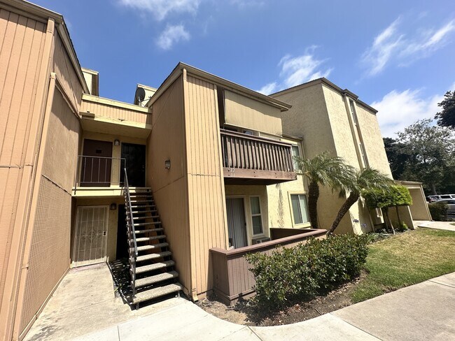 Foto del edificio - 5906 Rancho Mission Rd