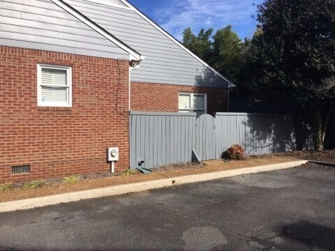 Building Photo - 3/2 Condo in Old East Rome $1,395