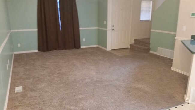 Building Photo - 3 br, 1.5 bath House - 166 Freedom Lane