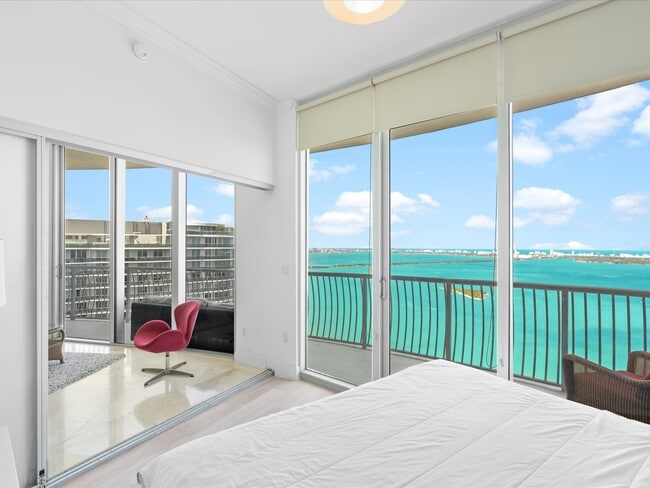 Photo - 1750 N Bayshore Dr Apartment