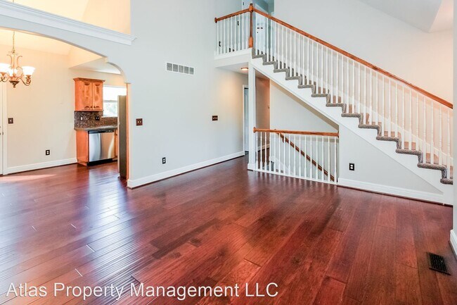 Building Photo - 4 br, 2 bath House - 11208 N Ditman Ave