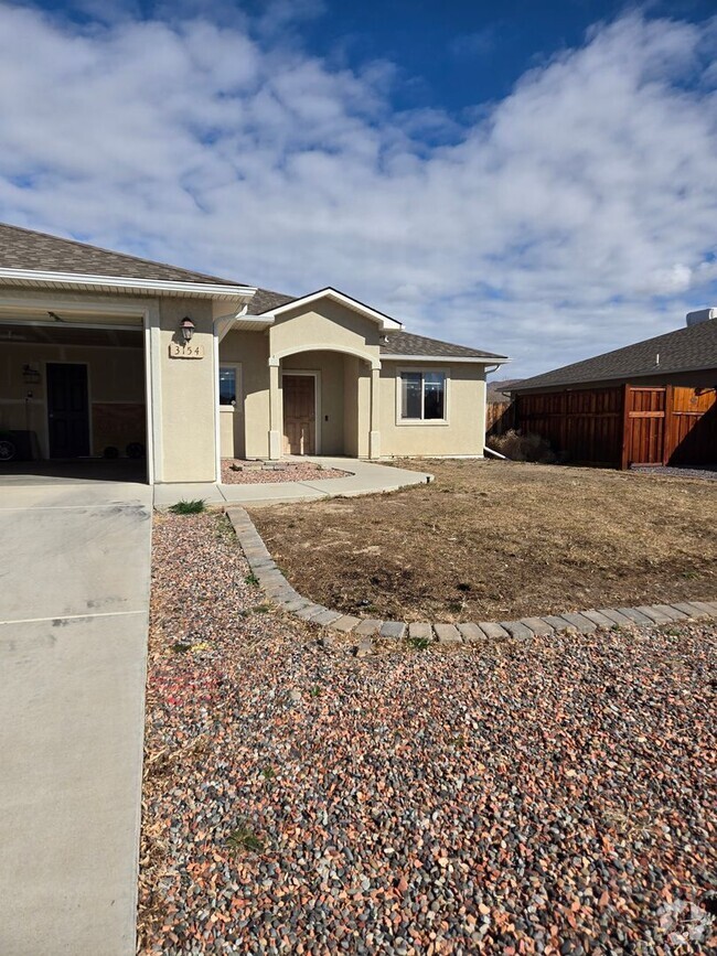 Building Photo - 3154 Glendam Drive